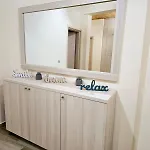Philoxenia * هيماري