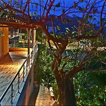 Philoxenia Villa *