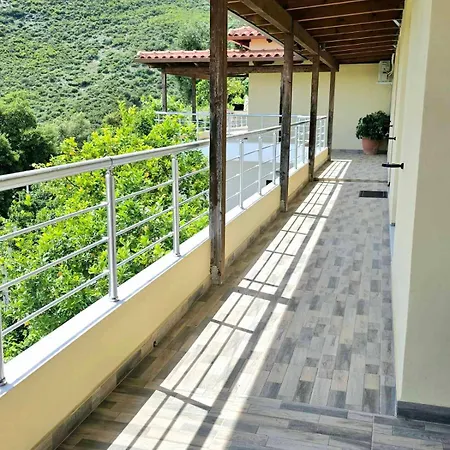 Philoxenia Villa *